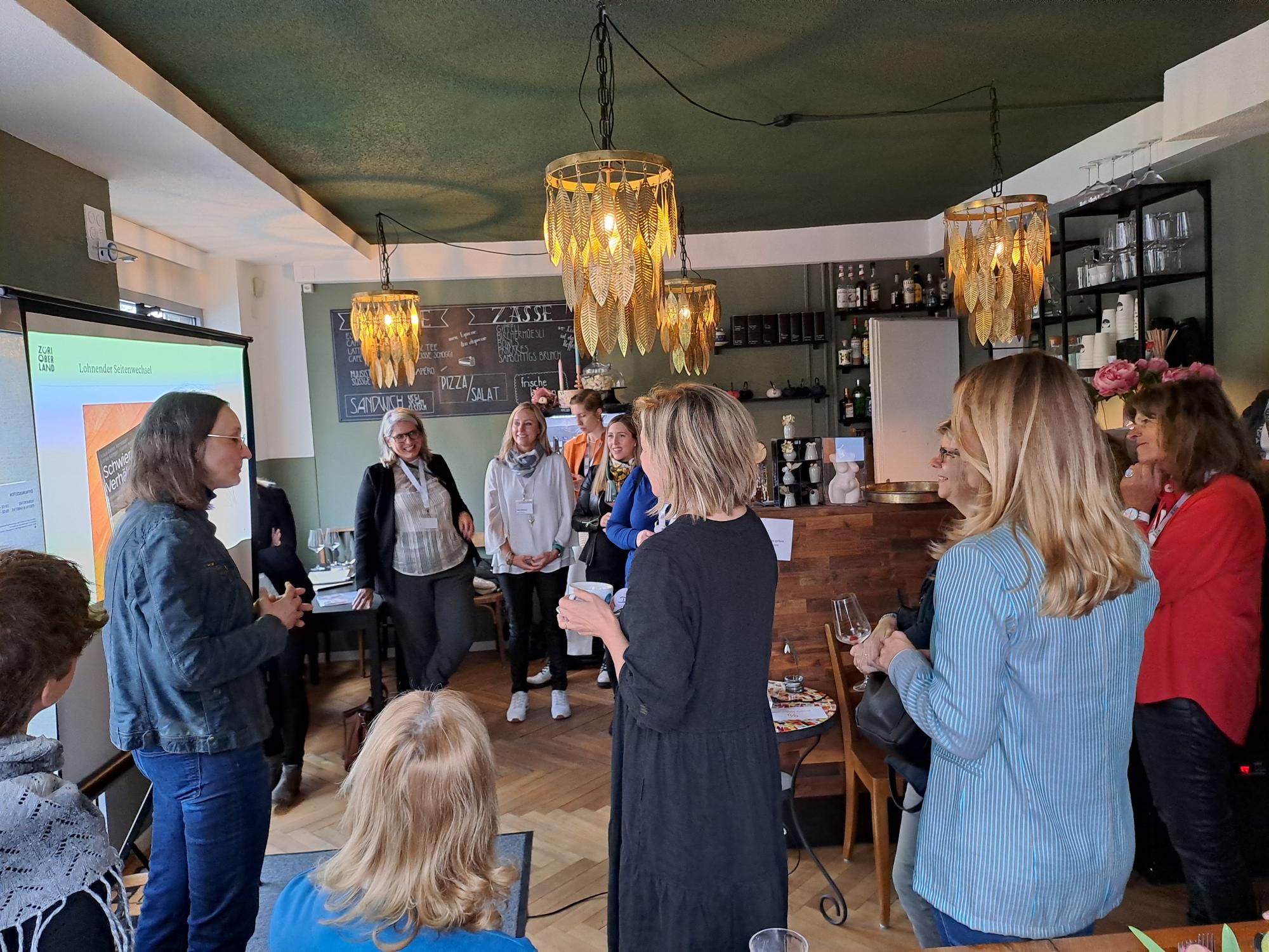 referat am unternehmerinnen-frühstück 2025 im Café Punkt28