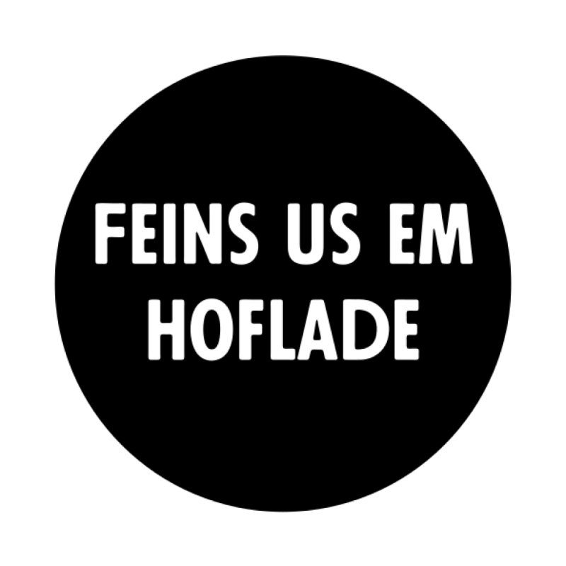 Bild https://www.zuerioberland.ch/app/uploads/22-9066-ausflugsguide-buttons-feins-hoflade-800x800.png