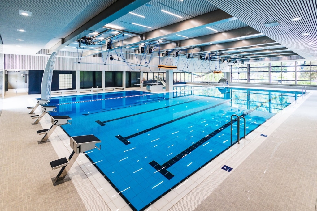 Bild https://www.zuerioberland.ch/app/uploads/bauma-hallenbad-1024x683.jpg