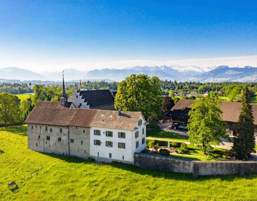 Bild https://www.zuerioberland.ch/app/uploads/ritterhaus-1184x925-1024x800.jpg