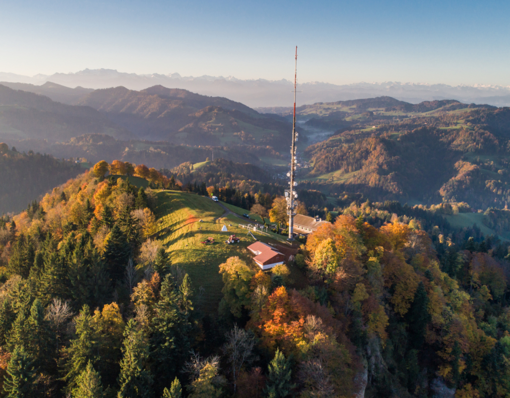 Bild https://www.zuerioberland.ch/app/uploads/steg_hornli_turm-1_1920x1080-5-1024x800.jpg